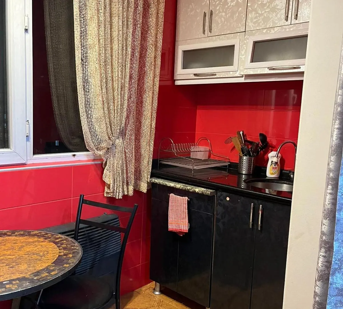 Apartment In The Center Of باتومي 0*,